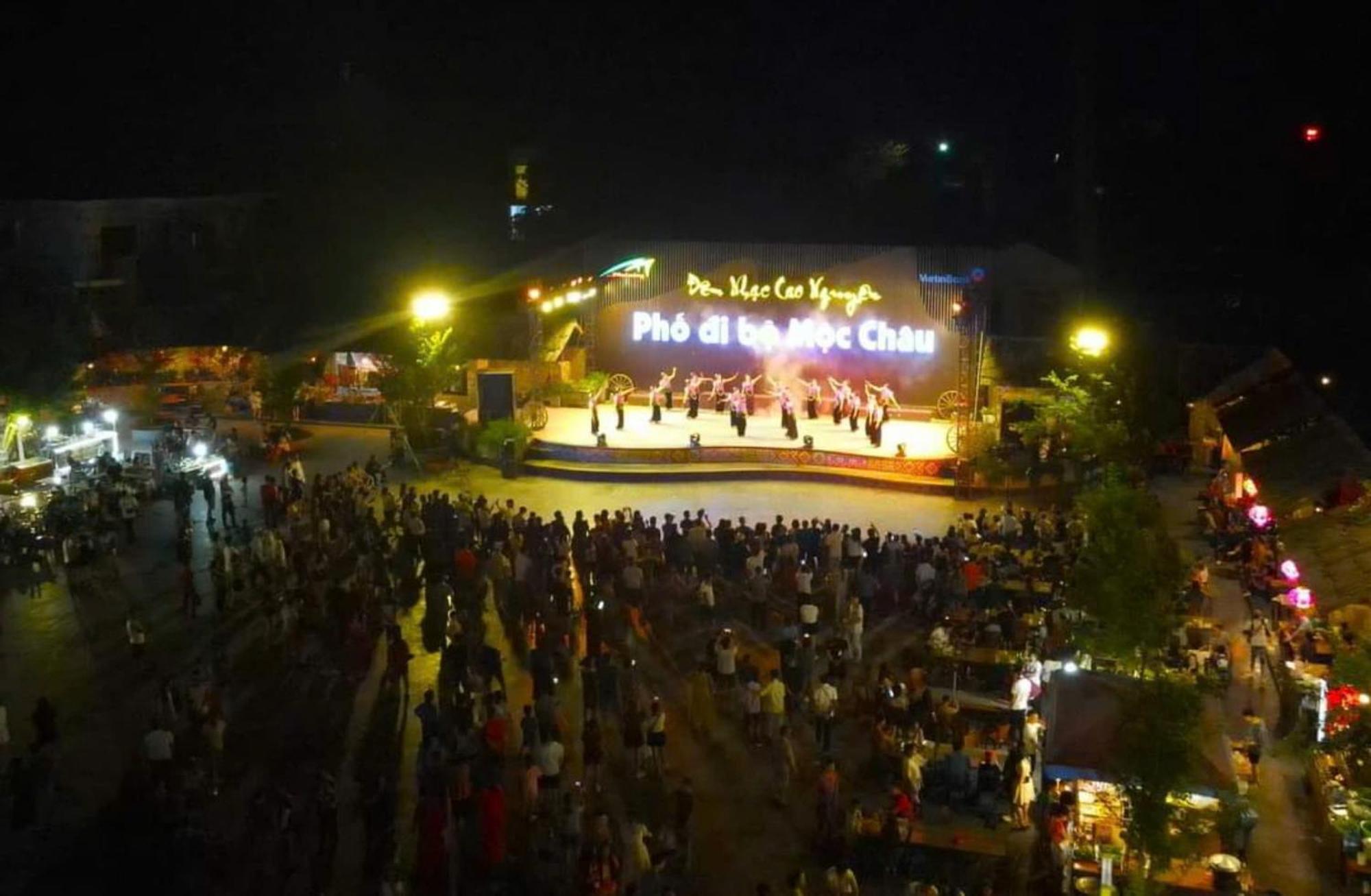 Goc Homestay & Cocktail Bar In Moc Chau Night Market Екстер'єр фото