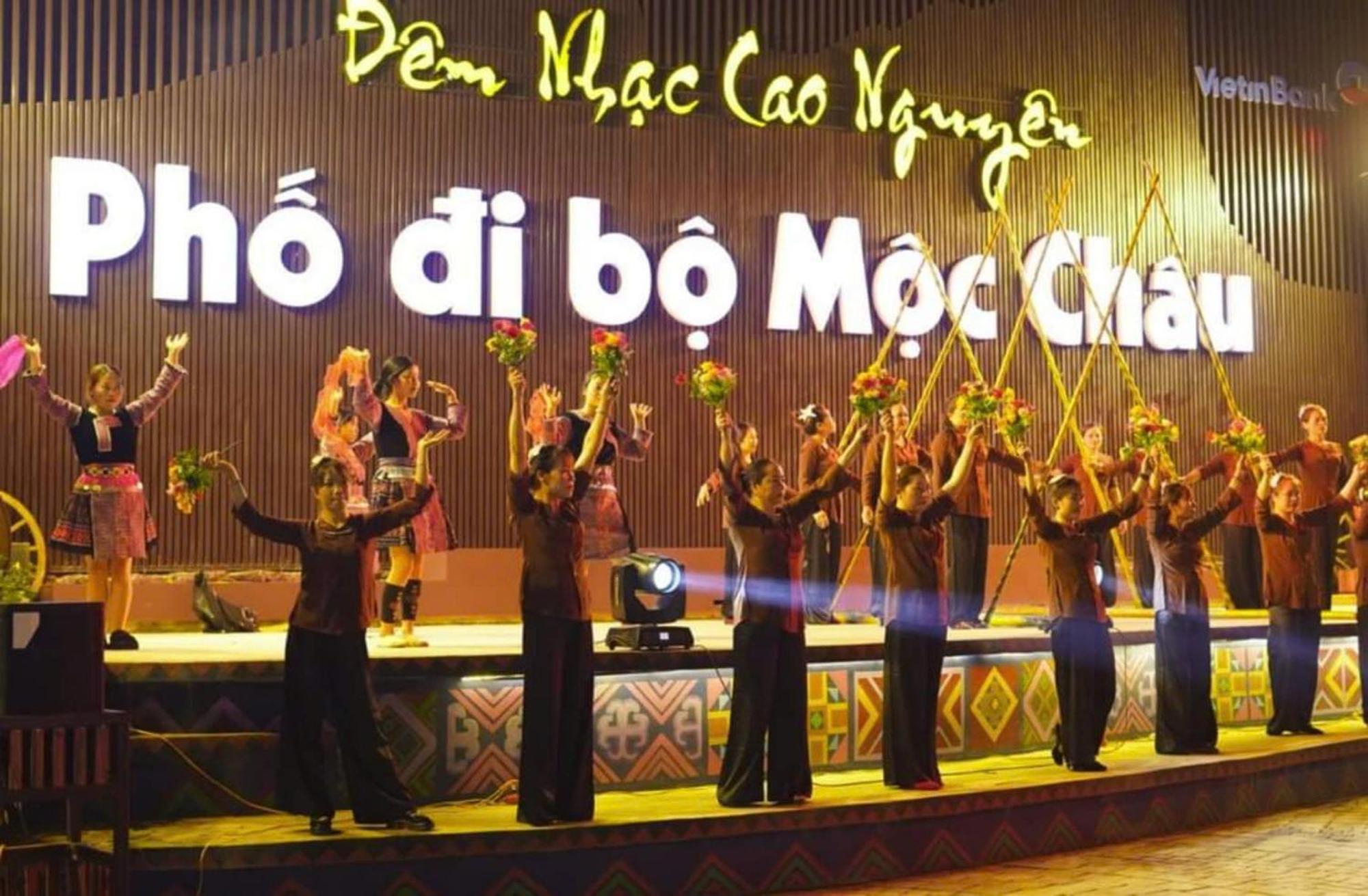Goc Homestay & Cocktail Bar In Moc Chau Night Market Екстер'єр фото